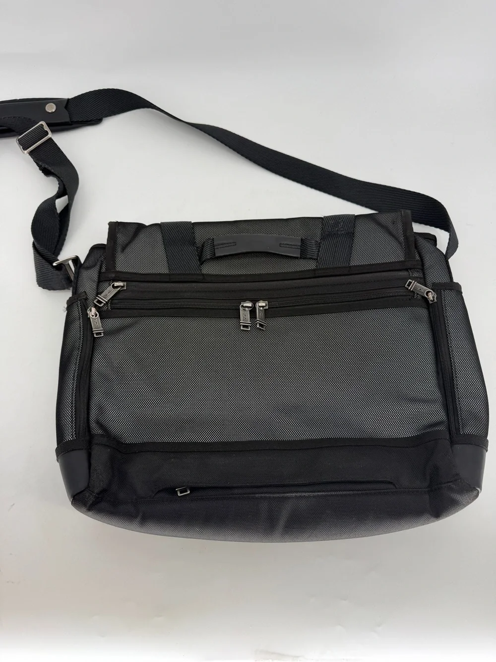 Tumi Alpha Bravo Foster Ballistic Nylon With Lea Trim Messenger Briefcase Bag